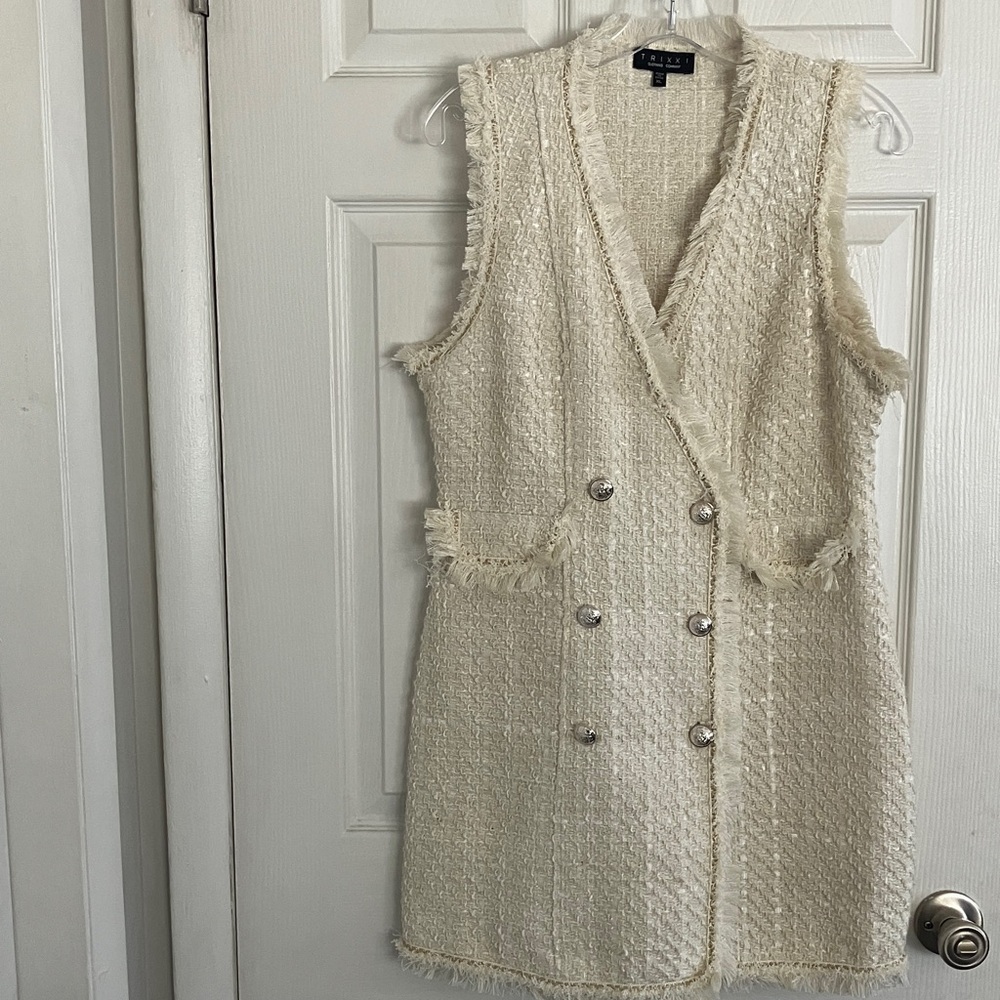 Women’s Trixxi Cream Vest Size XL
